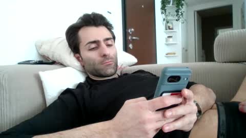 Snapshot of kikkus01 chatting on February 26, 1:32 pm kikkus01 online show from February 26, 1:32 pm