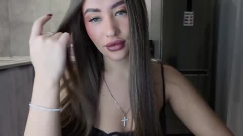 EvaAnna online show from October 19, 11:20 pm