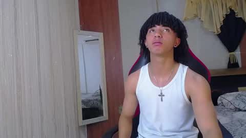 KIM online show from November 8, 8:01 pm