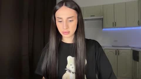 Kim Oberlin online show from March 12, 5:06 pm