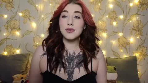 Snapshot of kim_possible1 chatting on December 9, 11:36 am Hi Im Kimberly but u can call me Kim. Turn on ur sound i love to talk and moan online show from December 9, 11:36 am