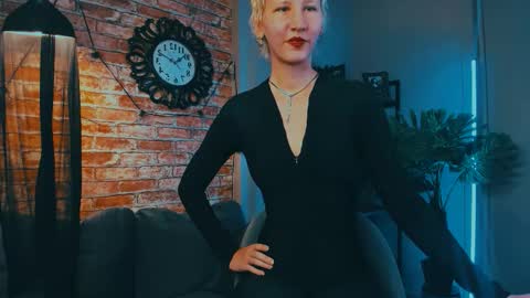 Snapshot of kim_waite chatting on September 27, 2:59 pm Kim online show from September 27, 2:59 pm