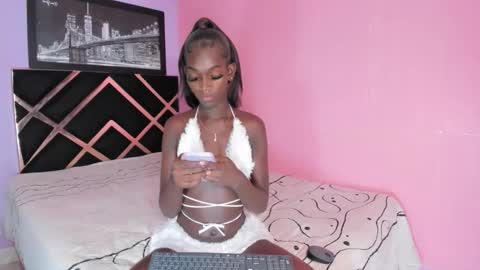 kimberly_ebonny online show from November 6, 5:05 pm