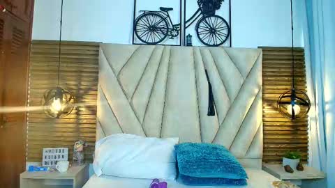 kimberlyfox_t online show from March 14, 3:27 pm