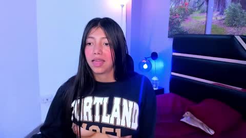 Snapshot of kimberlyvillalobos chatting on February 13, 4:07 pm Kimberly Villalobos online show from February 13, 4:07 pm