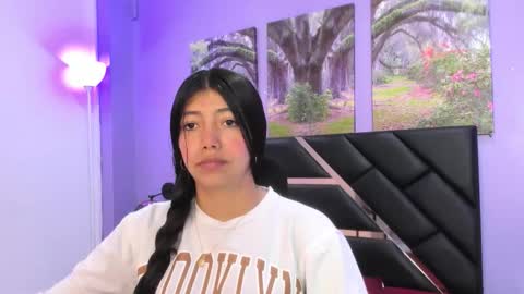 Snapshot of kimberlyvillalobos chatting on September 30, 1:43 pm Kimberly Villalobos online show from September 30, 1:43 pm