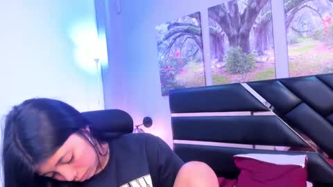 Snapshot of kimberlyvillalobos chatting on March 6, 5:54 pm Kimberly Villalobos online show from March 6, 5:54 pm