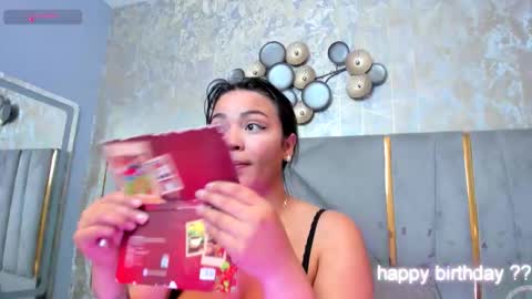  KIM  online show from January 8, 2:39 am