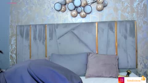 Snapshot of kimdevinne chatting on October 9, 3:12 am KIM online show from October 9, 3:12 am