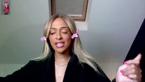     Help me reach 100 thumbs up  online show from March 4, 12:40 am