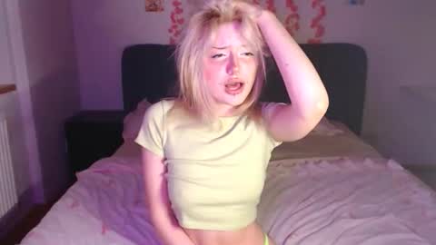 Kimi online show from April 15, 9:37 pm