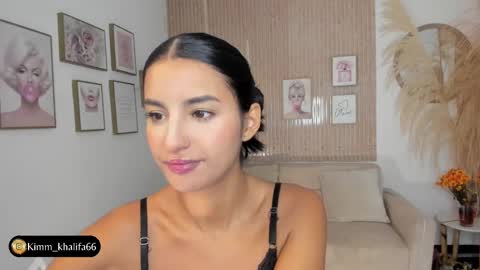 Kim  online show from February 27, 6:53 pm