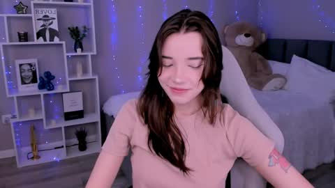 kimm wong online show from April 28, 3:22 am