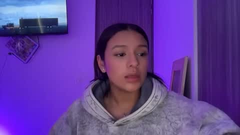 kimmi online show from March 12, 8:34 pm