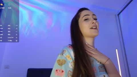 Kimmie online show from April 11, 6:12 pm