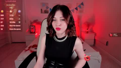 Snapshot of kimmie_shine chatting on September 23, 8:19 am Your Kimmie follow me online show from September 23, 8:19 am