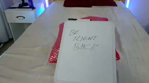 Snapshot of kimmitay chatting on October 20, 10:48 pm Kimmi Taylor online show from October 20, 10:48 pm