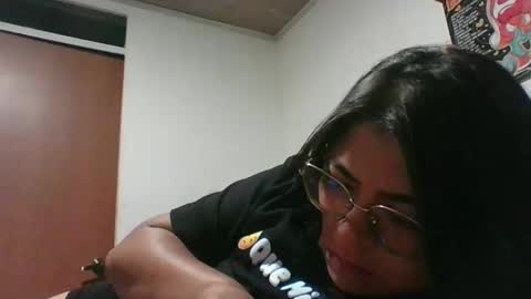 Snapshot of kimmy_kimmy_ chatting on February 19, 1:40 am Kimmy online show from February 19, 1:40 am