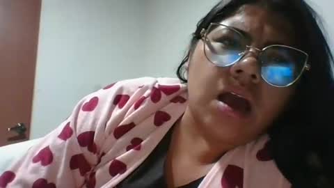 Snapshot of kimmy_kimmy_ chatting on February 11, 4:01 am Kimmy online show from February 11, 4:01 am