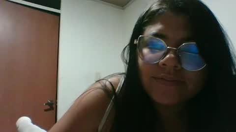 Snapshot of kimmy_kimmy_ chatting on January 31, 2:37 am Kimmy online show from January 31, 2:37 am