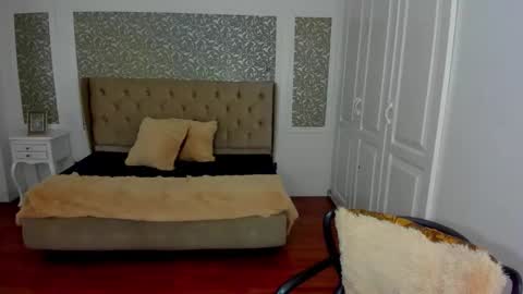 Snapshot of kimwessel_ chatting on September 8, 7:46 pm Kim online show from September 8, 7:46 pm