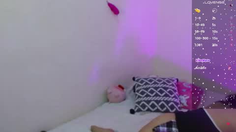 kimm online show from November 28, 4:25 pm