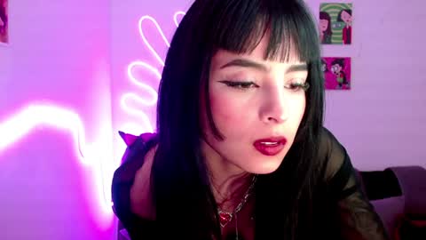 Snapshot of kind_scarlett chatting on February 1, 2:58 am Kind Scarlett online show from February 1, 2:58 am