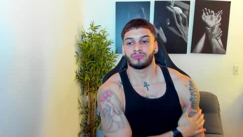 king_of_kings__ online show from January 25, 10:50 pm