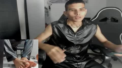 king_warlord online show from December 4, 6:29 pm