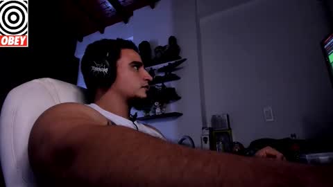 King Bear online show from October 1, 12:15 pm