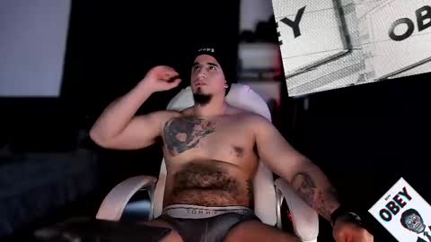 King Bear online show from February 9, 10:11 pm