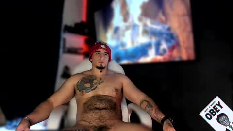 King Bear online show from February 7, 7:38 pm