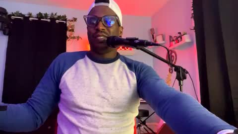 KC online show from December 2, 1:18 am