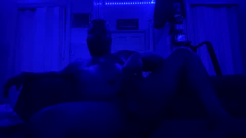 kingcuffee84 online show from April 30, 3:55 am