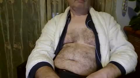 Snapshot of kingdonn1 chatting on October 19, 9:19 pm Don online show from October 19, 9:19 pm