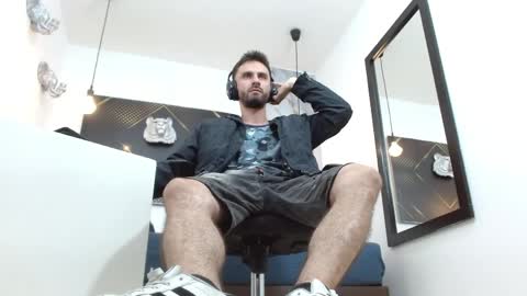 KING  online show from April 8, 4:48 am