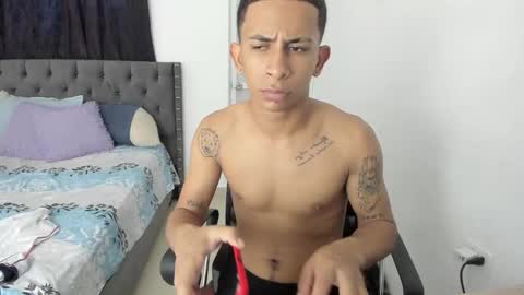 DOMINANT ALPHA KINGS online show from November 2, 8:31 pm