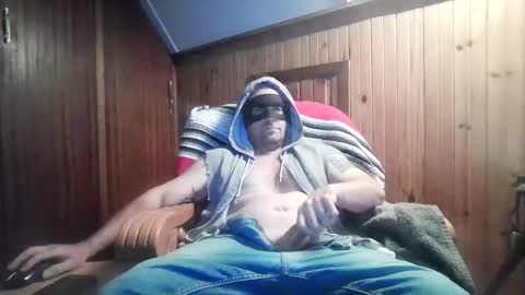 Tom Hardmen online show from April 22, 1:02 am