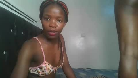 Snapshot of kinky_aria chatting on September 17, 6:33 pm kinky_aria online show from September 17, 6:33 pm