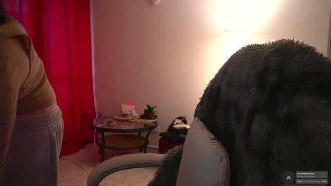 Mary your fav curly girl online show from February 24, 10:57 pm