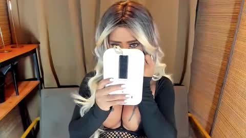 MISTRESS Julie online show from December 23, 4:18 am