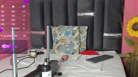 Snapshot of kinky_polar chatting on February 1, 5:39 am Polar online show from February 1, 5:39 am