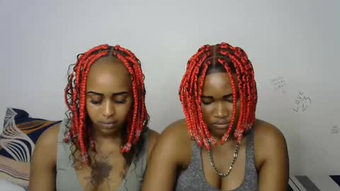 Cupshee and cushey online show from September 11, 10:33 pm