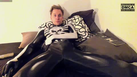 Snapshot of kinky_spidey chatting on December 1, 5:48 pm kinky_spidey online show from December 1, 5:48 pm