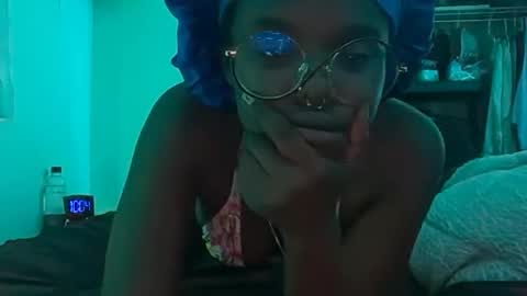 interracialfacial online show from September 21, 2:04 am