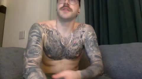 kinnkybwc online show from April 7, 12:23 am