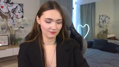 Snapshot of kira_jin chatting on March 4, 8:35 am kira_jin online show from March 4, 8:35 am