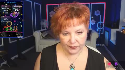 Snapshot of kira_kennet chatting on October 14, 7:22 am Kira Kennet online show from October 14, 7:22 am