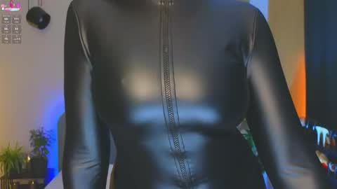 Kira online show from April 18, 1:29 am