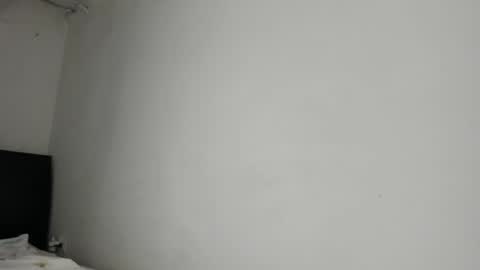 kira_stormm online show from November 1, 4:39 pm